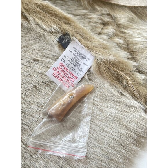 River island fur lined NEW vest outdoors  size US size 12 beige - Picture 6 of 11